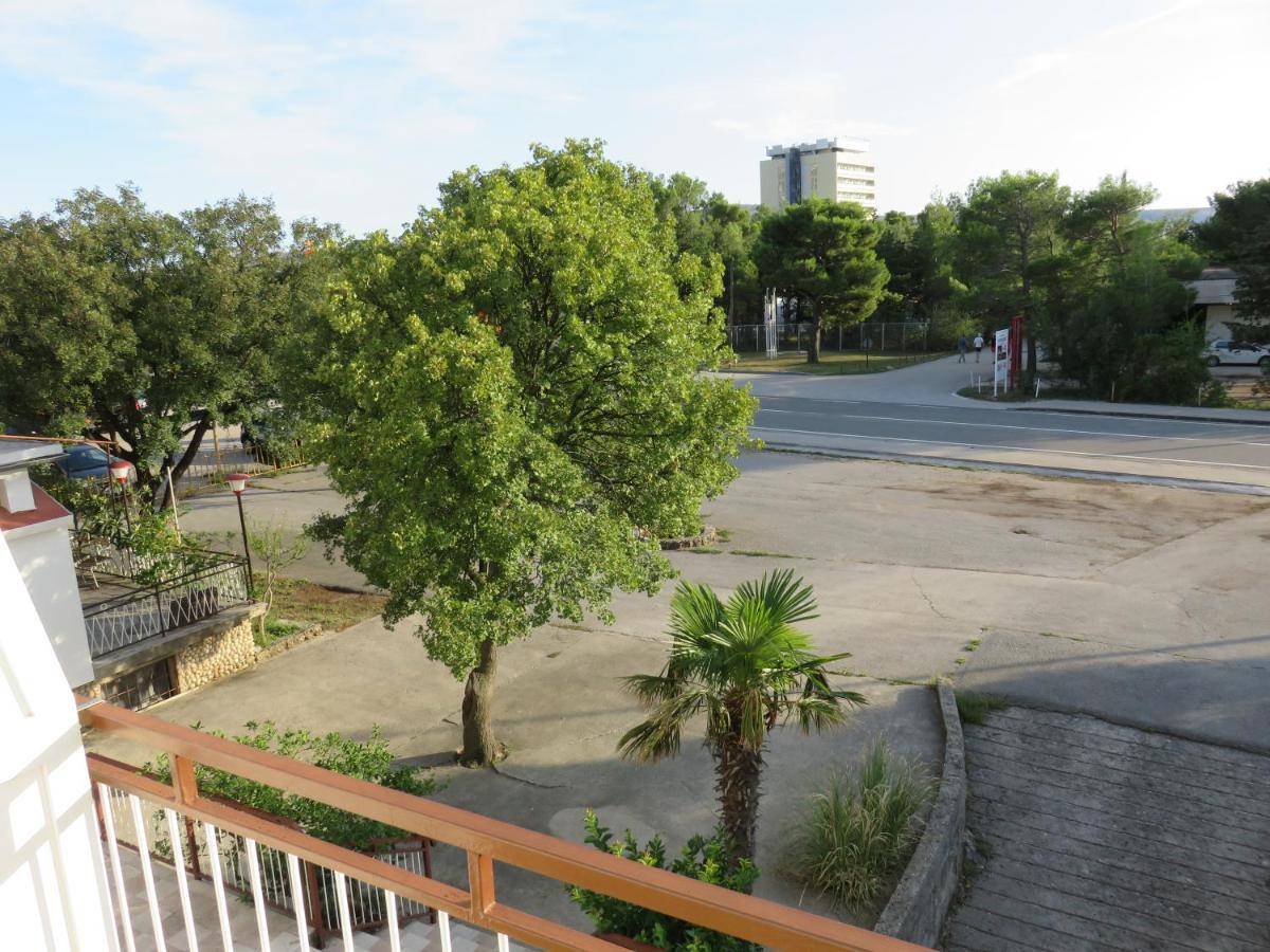 Apartmani Mm Starigrad Exterior photo