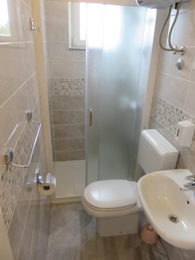 Apartmani Mm Starigrad Exterior photo