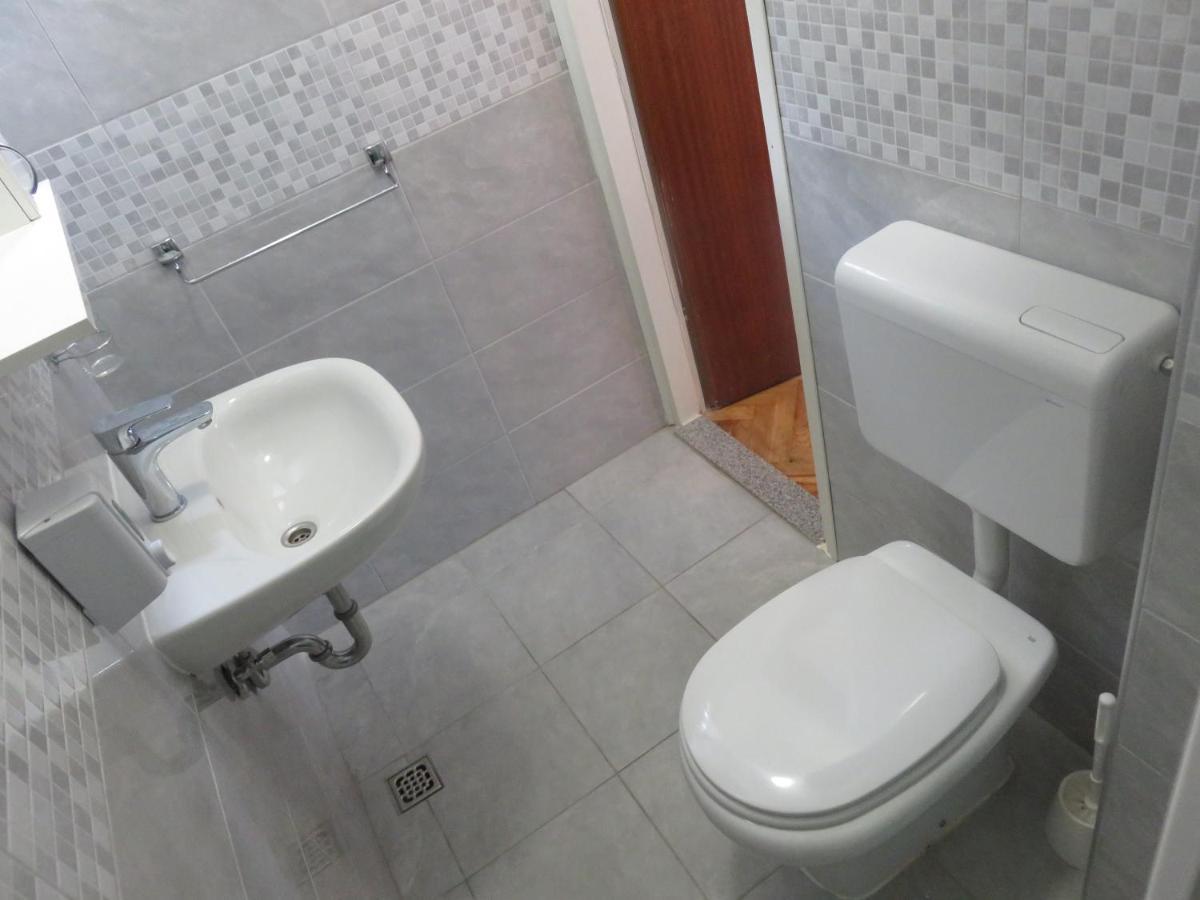 Apartmani Mm Starigrad Exterior photo
